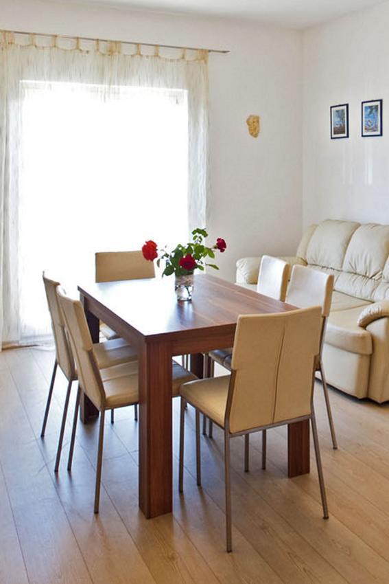 Apartments With A Parking Space Gornje Selo, Solta - 15545 Grohote Exterior foto